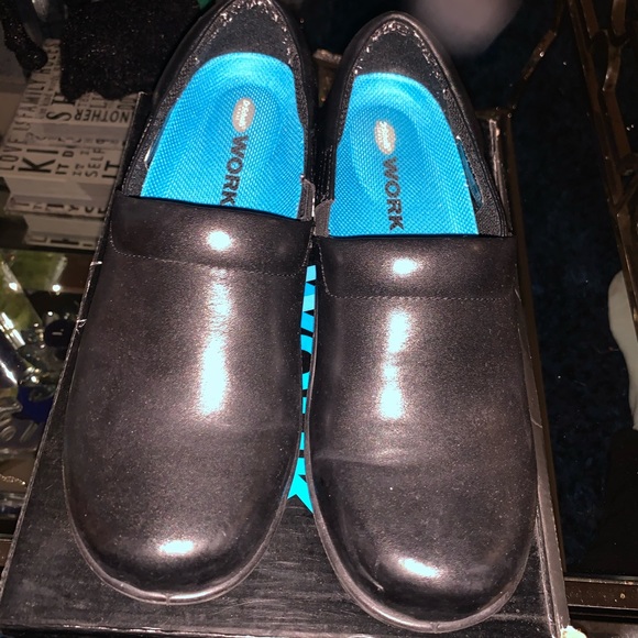 Work Clogs - Picture 3 of 5